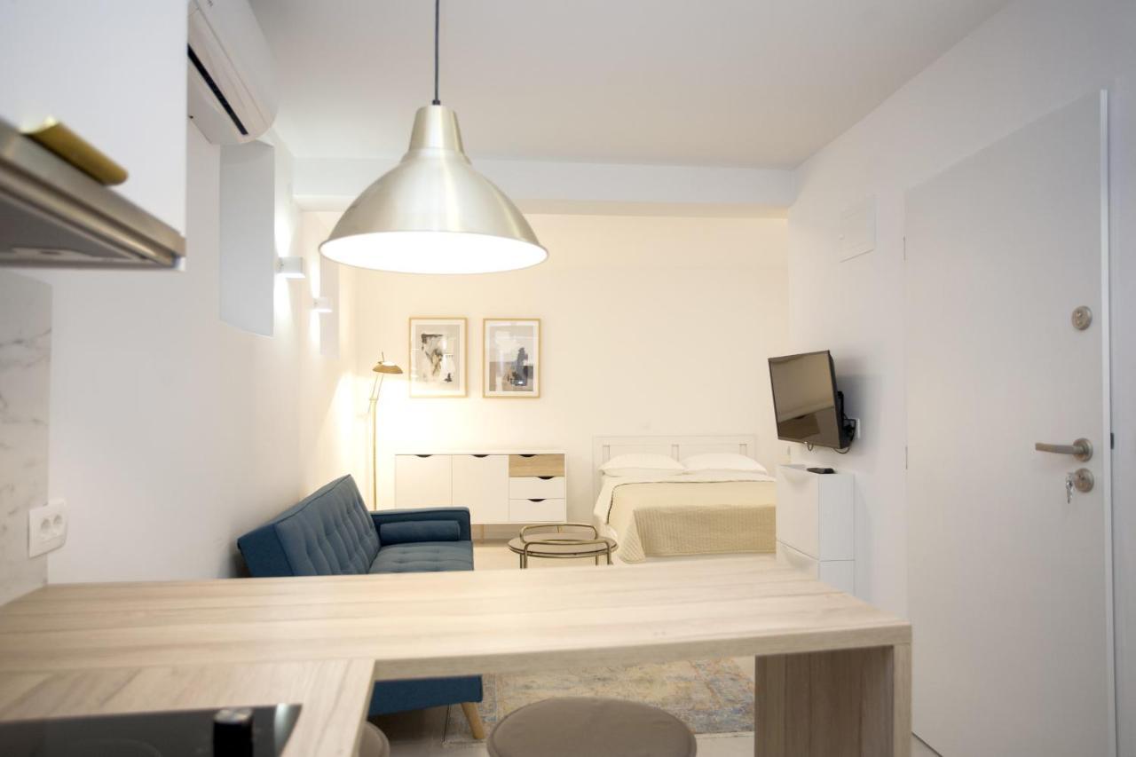 Studio Apartment Jon Спліт Екстер'єр фото