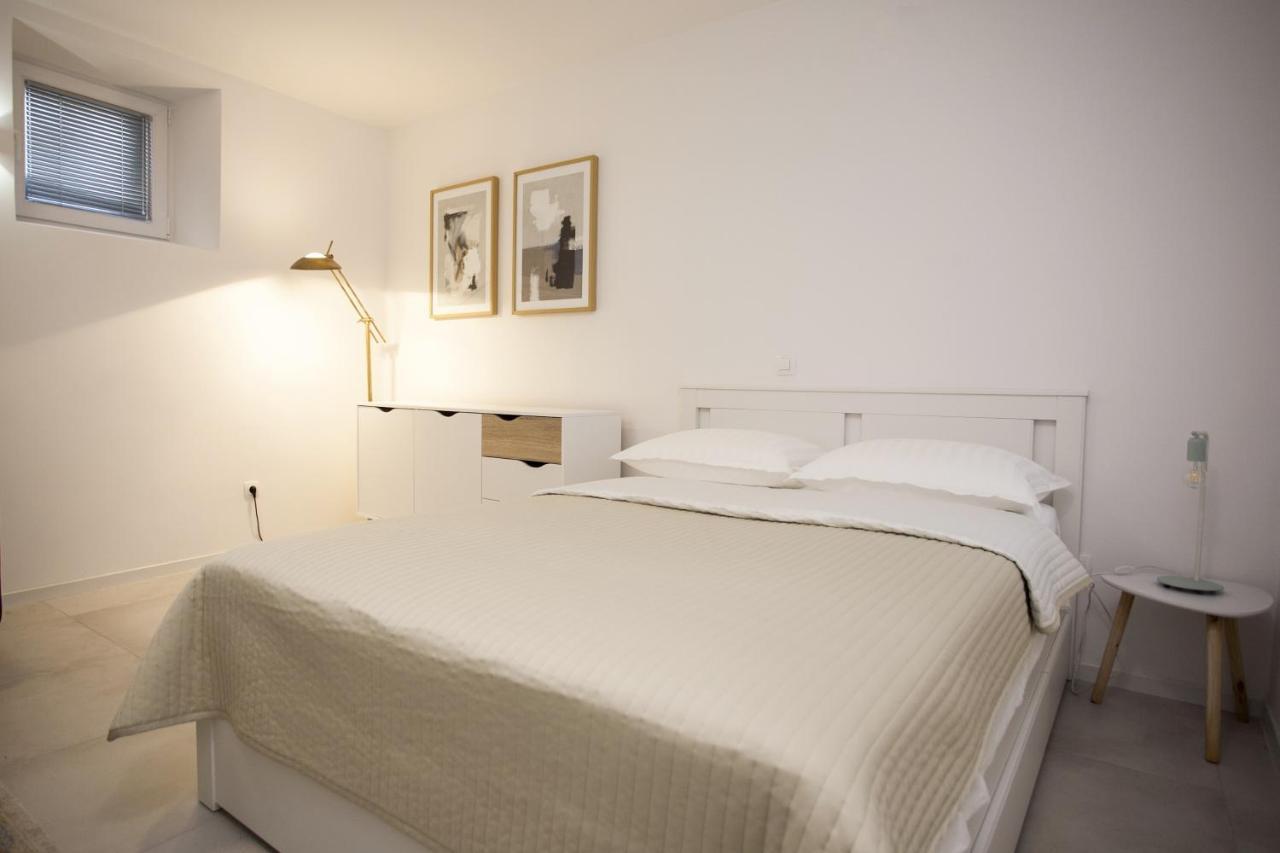 Studio Apartment Jon Спліт Екстер'єр фото